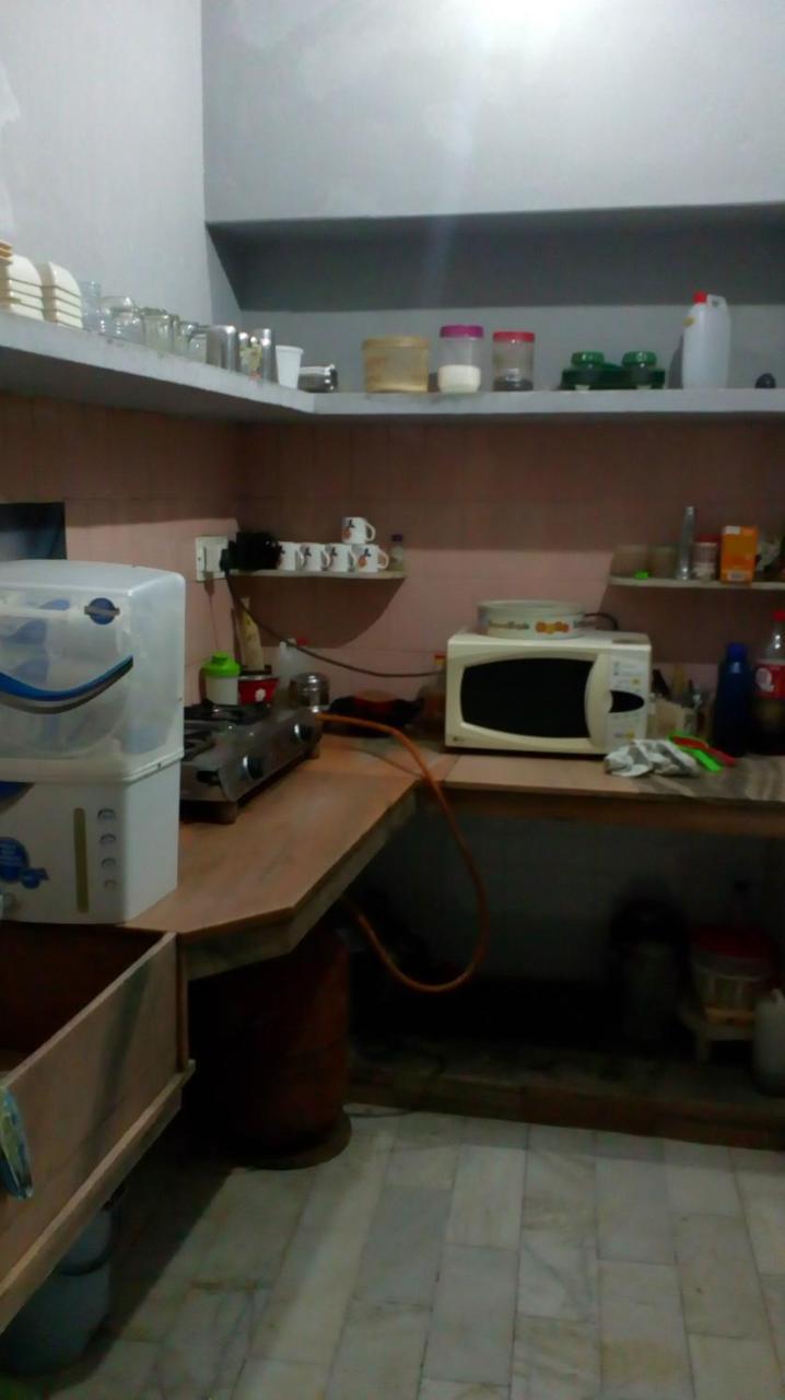 Blue Eye Backpackers Hostel Αμριτσάρ Εξωτερικό φωτογραφία