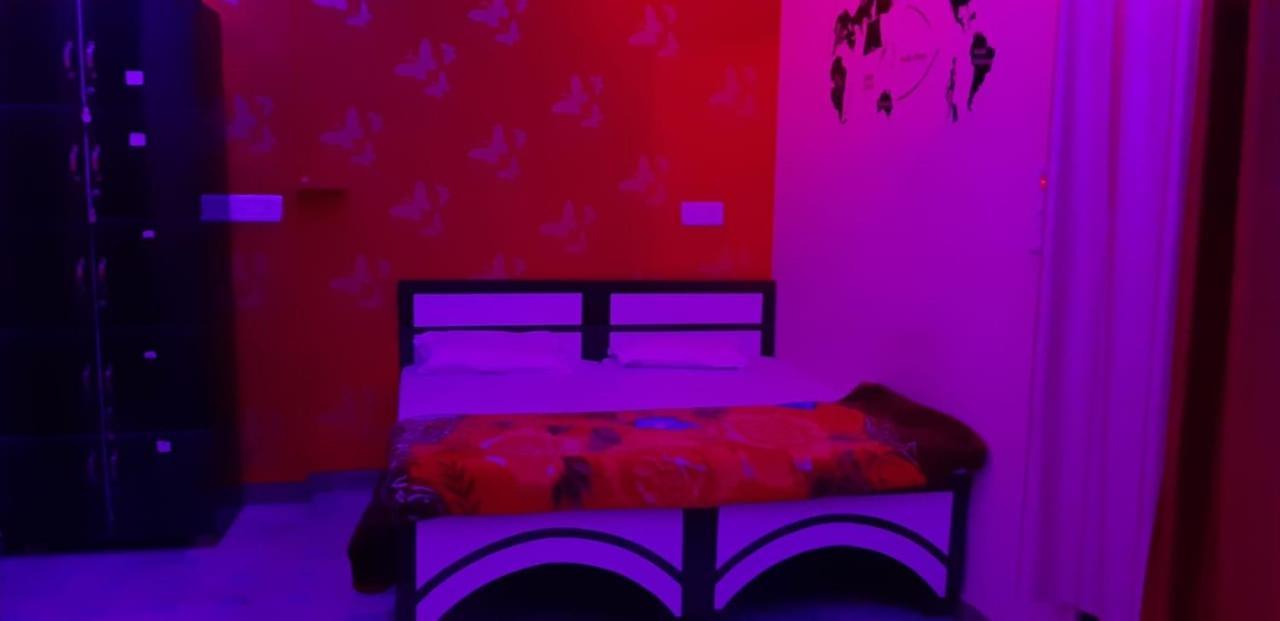 Blue Eye Backpackers Hostel Αμριτσάρ Εξωτερικό φωτογραφία