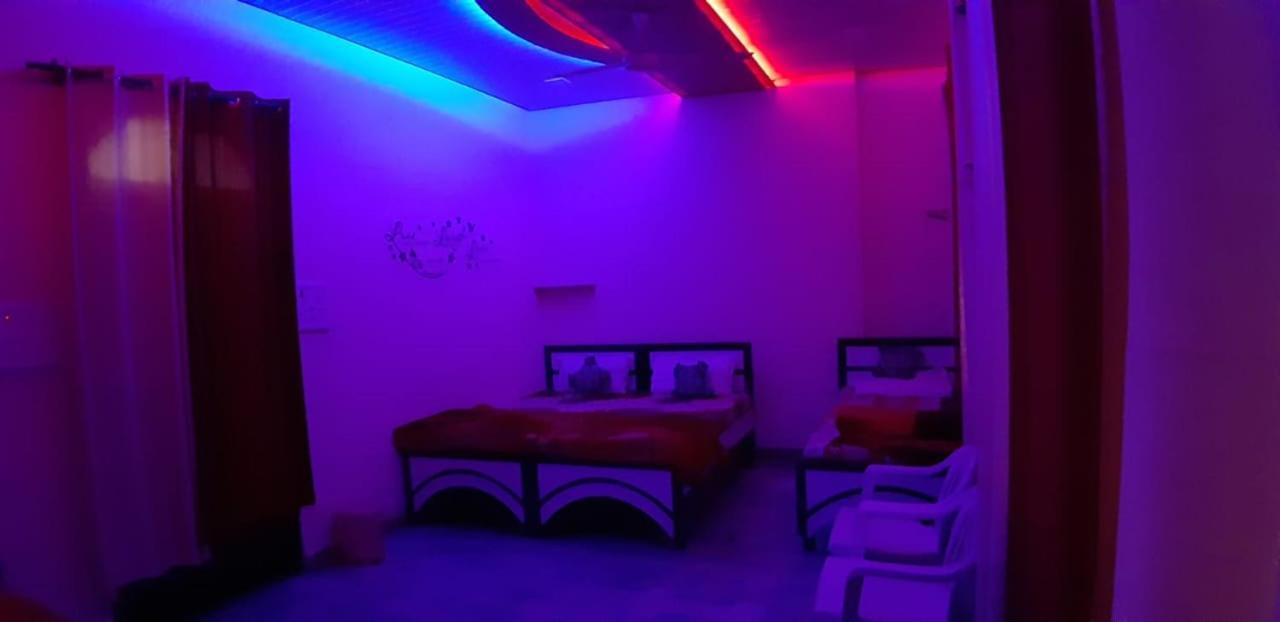 Blue Eye Backpackers Hostel Αμριτσάρ Εξωτερικό φωτογραφία